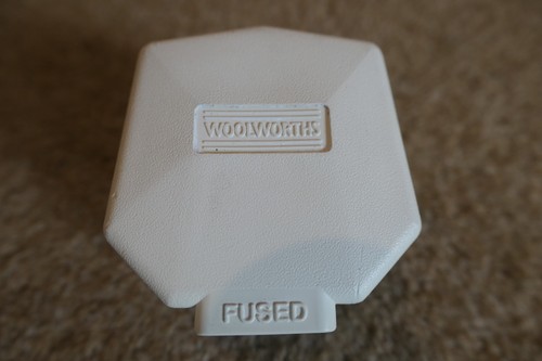 White woolworths - woolworths, (duraplug)