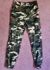 Love Tree Women’s Camo Cargo Pants Size Small S Military Green Jogger Style