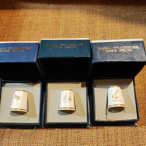 Royal worcester china thimbles - royal,