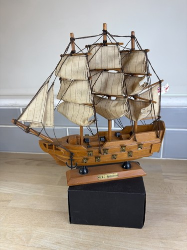 Vintage model ship sail - model,