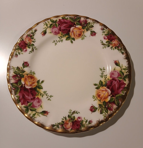 Royal albert old - old, roses