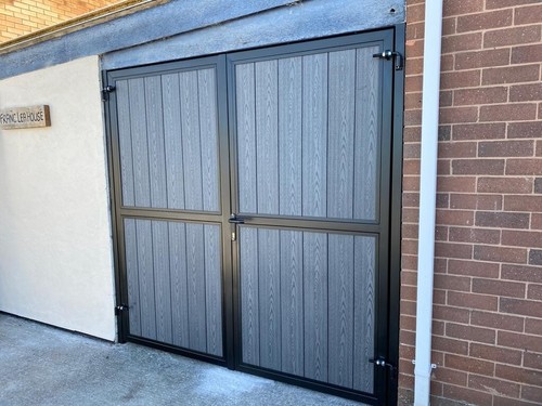 Rock door stable - rock,