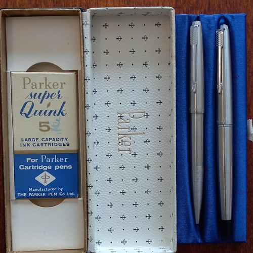 Parker vintage metal pen - vintage,