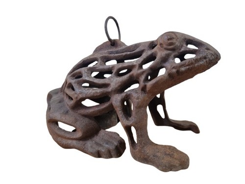 Vintage cast iron frog - cast,