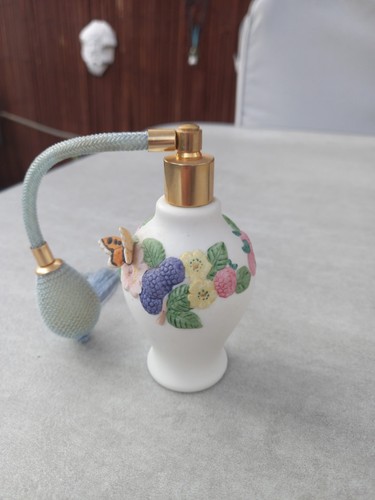 Vintage perfume bottle china - vintage,
