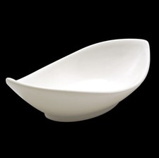 9" Orion Oval Twist Dish