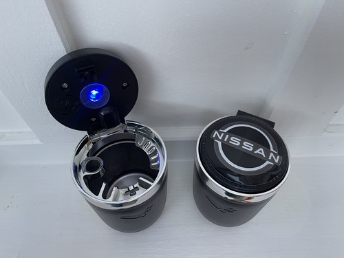 Car ashtray with lid - ashtray, and