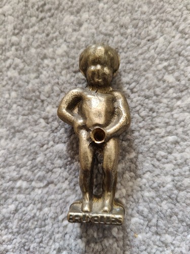 Bruxelles urinating brass - urinating,