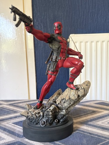 Bowen designs deadpool action - designs,