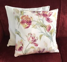 Laura Ashley 18x18in
