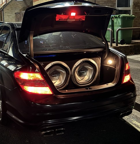 Dual sony xplod subwoofers - 15",