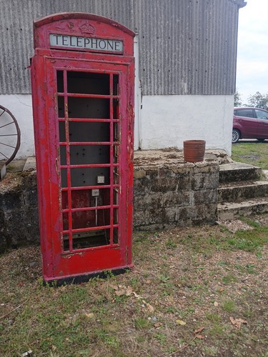 Red telephone box - k6,