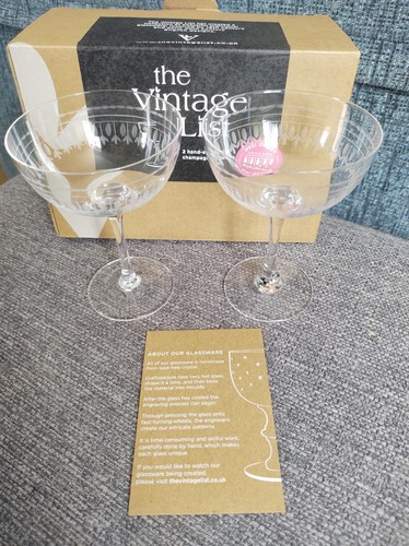 The vintage list hand - 2,