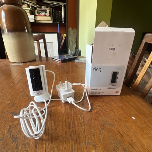 Ring indoor camera - indoor,