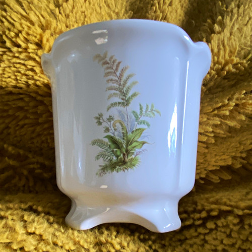 Wade royal victoria pottery - victoria,