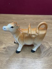 Vintage Ceramic Jersey Cow ornament / figurine in good condition 