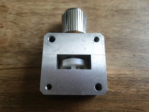 Waveguide transistion adaptor - transistion,