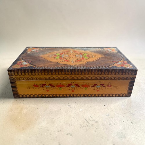 Decorative wooden jewellery - wooden,