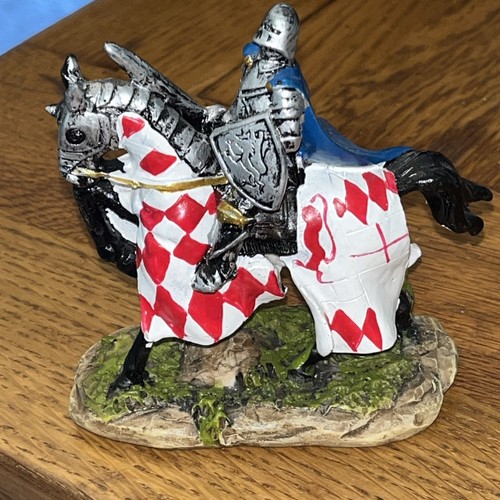 Figure sicilian knight on - sicilian,