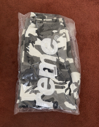 Supreme satin applique - supreme,