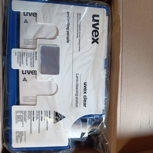 Uvex lens cleaning station - cleaning,