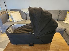 Joolz Hub2 Black Carrycot Bassinet