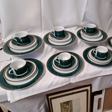 Topchoice TTC Green Tudor Service for Seven Including Dinner and Side Plates