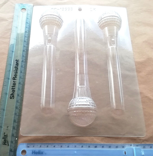 Microphone chocolate