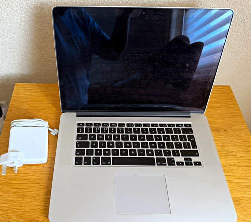 Apple macbook pro - pro, 15”