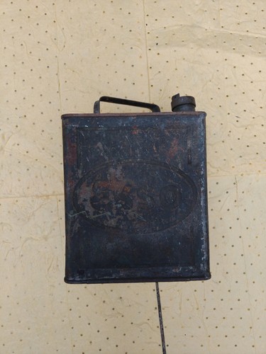 Vintage esso petrol can 1939 - esso,