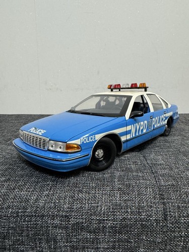 Models 18 chevrolet - 1/18,