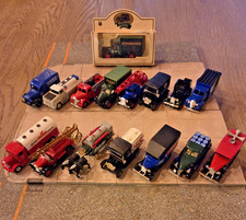 Lot of 16 **LLEDO** Chevron