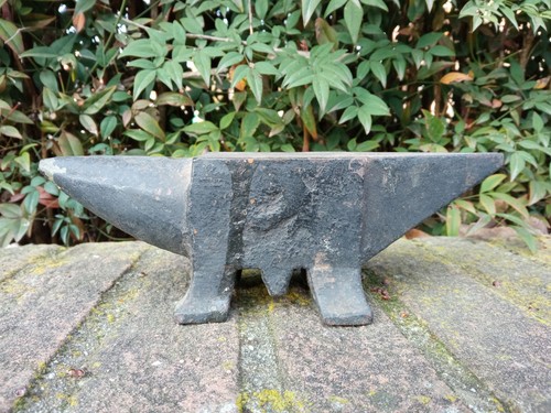 Anvil cast iron era - cast, kg