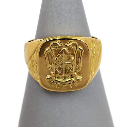 Pre owned 18ct gold shield - 18ct,