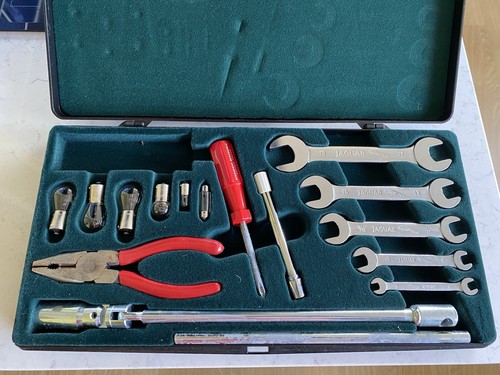 Jaguar classic car tool kit - classic,