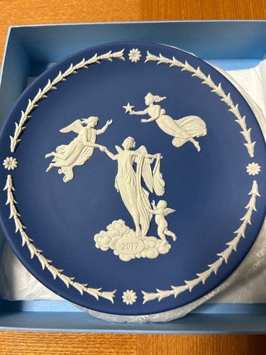 Wedgwood jasper year plate - wedgwood,