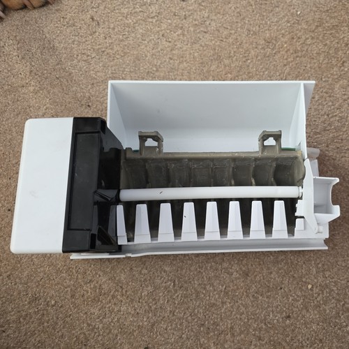 American fridge freezer - fridge,