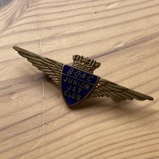 Vintage BOAC Junior Jet Club Enamel Metal Pin Badge Wings