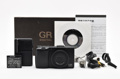 Ricoh digital iii - gr, 3