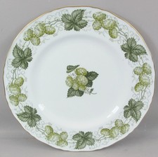Royal Worcester Hop Mathon Dinner Plates 10.5" (27cm) Gold Trim