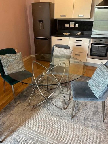 Round glass dining table atom - glass,
