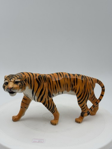 Beswick model 1486 tigeress - no,