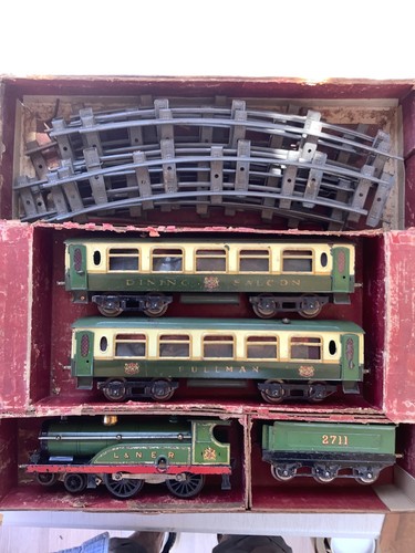 Hornby gauge early clockwork - gauge,