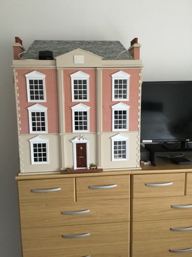 Fully furnished dolls house - fully,