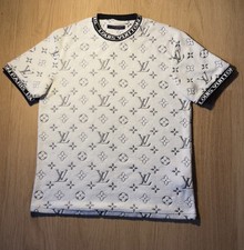 Louis Vuitton Men's T-Shirt