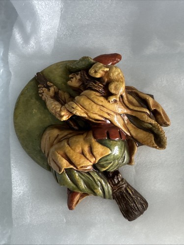Pendelfin witch plaque hand - witch,
