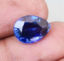 Natural blue sapphire - 7.00,