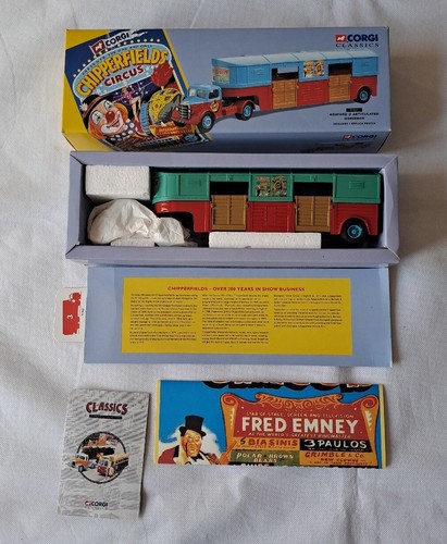 Boxed corgi chipperfields - corgi,