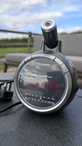 Tevion projection alarm clock - tevion, clock/