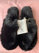 BNWT Black Faux Fur Closed Toe
